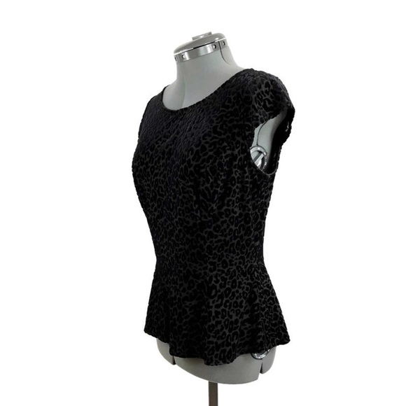 WILLOW & CLAY Black Velour Peplum Animal Print Top Size L - Picture 3 of 8